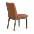 Chaise en similicuir marron avec cadre en bois